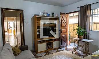 Imagem 2: Casa para Aluguel - Bosque da Saúde, 4 Quartos, 220 m2