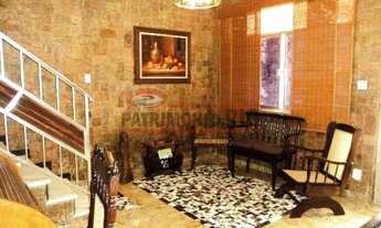 Imagem 5: Casa única 4qtos frente de rua e piscina