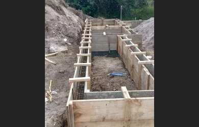 Imagem 5: Sobrados germinados na praia do Ervino