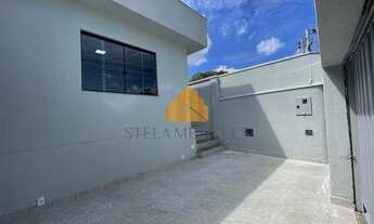 Imagem 3: Casa independente, moderna com 3 Q com quintal na rua principal do bairro Jardim Petrópoli