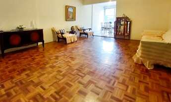 Imagem 2: Apartamento para venda em Laranjeiras com 100m2, 3 quartos(1suíte) com escolas, clubes e c