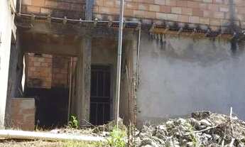 Imagem 2: Lote com Casa em construção