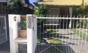 Imagem 2: Alugo anual - casa no Balneário dos Açores (Pântano do Sul) a 300 m da praia