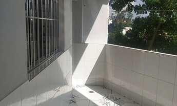 Imagem 6: Casa de 2 cômodos com sacada, água e luz incluso