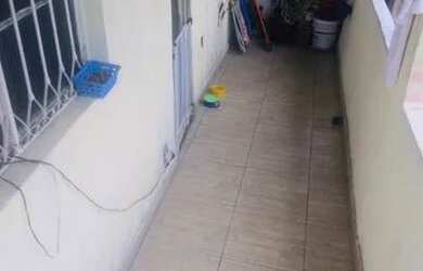 Imagem 6: Casa no jardim violeta