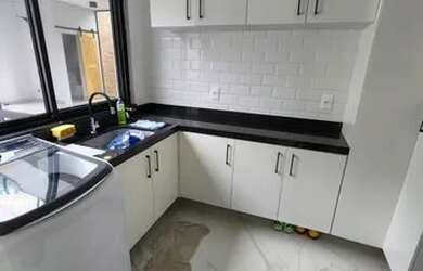 Imagem 8: Casa Duplex Alphaville 2 com 310 m2 com 3 suítes, sendo 2 master + Escritorio e Piscina