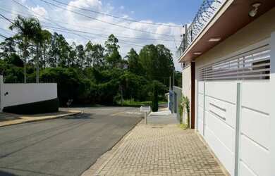 Imagem 3: Casa para Venda em Indaiatuba, Jardim Bela Vista, 3 dormitórios, 1 suíte, 3 banheiros, 4 v