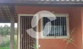 Imagem: Casa com 2 quartos, suíte e vaga para venda