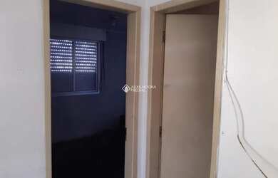 Imagem 7: PORTO ALEGRE - Casa Padrão - Costa e Silva