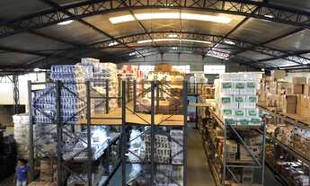 Imagem: Galpão de 800 m2 com Sobre Loja