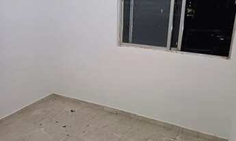 Imagem 4: Alugo apartamento com 2 quartos próximo à Madureira