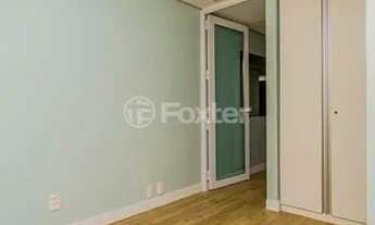 Imagem 5: Studio para venda possui 59 metros quadrados com 4 quartos em Moinhos de Vento - Porto Ale