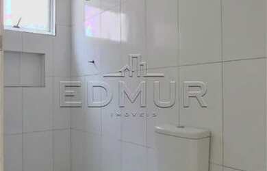 Imagem 4: CASA no bairro Jardim São Roberto com 86m². 2 dormitórios e 2 vagas. Confira