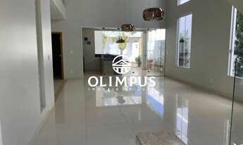 Imagem 4: Belíssima casa, estilo sobrado, disponível para locação no condomínio Jardins Roma