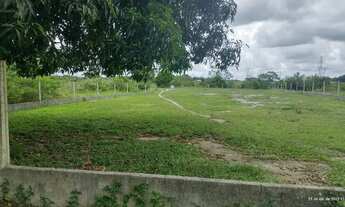 Imagem: Terreno com vista panorâmica, ventilado