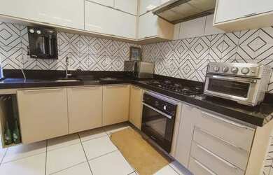 Imagem 4: ER- Oportunidade Bairro SACI- Casa Terrea- 4 Quartos-3 Suites- 3 Vagas- Quintal Amplo