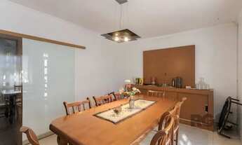 Imagem 6: Ótima casa com 04 dormitórios e 04 vagas de garagem