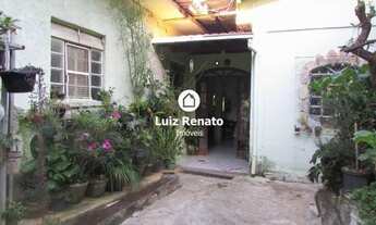 Imagem 2: Casa com 190 m², 06 quartos 01 Suíte,03 banhos,04 vagas, 02 salas