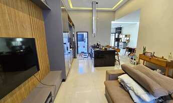 Imagem 2: Oportunidade! Casa Térrea com 3 Dormitórios em Condomínio R$ 1.060.000