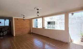 Imagem 3: Casa à venda no centro de Poços de Caldas