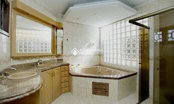 Imagem 12: Casa sobrado de 04 quartos - 03 suítes e 02 vagas - Bairro Jardim Itú Sabará - Porto Alegr