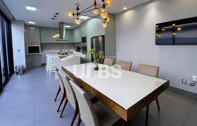 Imagem 7: Excepcional casa térrea no Portal do Sol Green