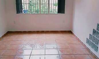 Imagem: AMPLA / 2 QUARTOS / QUINTAL