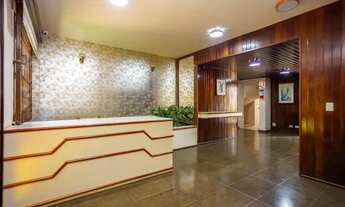 Imagem 3: Apartamento 03 quartos no Batel. Suíte. Claro, ensolarado e bem ventilado. 01 vaga livre