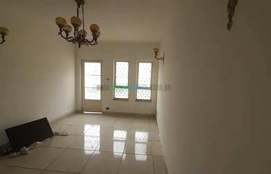 Imagem: CASA COM 3 DORMITÓRIOS PARA LOCAÇÃO