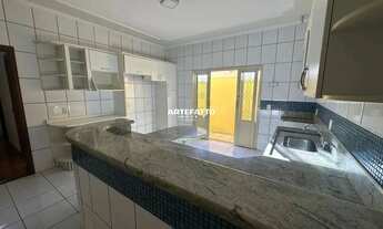 Imagem: Casa com 3 dormitórios no bairro Vila Santa