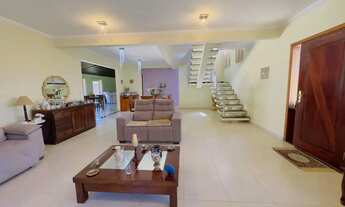 Imagem 4: Lazer e Natureza no Mirante do Vale - 4 quartos, ampla área gourmet, piscina e quintal