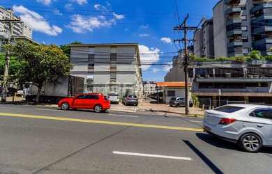 Imagem 2: Imóvel para venda tem 56 metros quadrados com 2 quartos em Vila Ipiranga - Porto Alegre