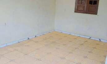 Imagem 2: Vendo casa localizada no Lot. Prata, em frente a igreja