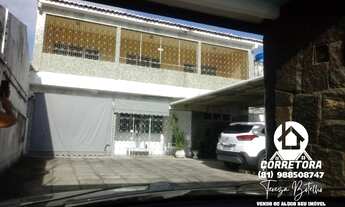 Imagem 2: Casa para venda possui 580 metros quadrados com 5 quartos em Campo Grande. -