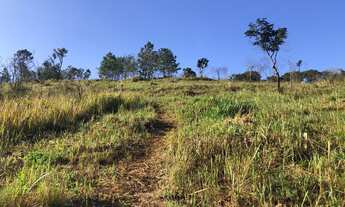 Imagem 7: Imóvel para venda possui 1000 metros quadrados em Centro - Joanópolis - São Paulo}%]£