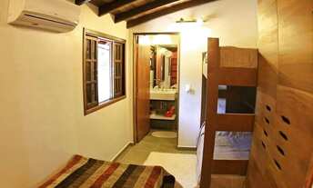 Imagem 4: Casa Térrea a 40m da praia de Camburi. Com 5 suítes e piscina. Locação por temporada somen