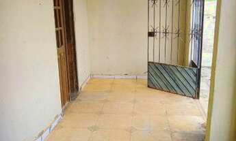 Imagem 4: Vendo casa localizada no Lot. Prata, em frente a igreja