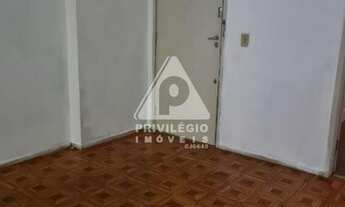 Imagem 4: Excelente sala e quarto com varandão. 1 vaga na escritura