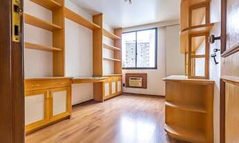 Imagem 7: 220m², 4 Quartos (2 Suítes), 2 Vagas, Frente, Sol Manhã