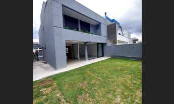 Imagem 6: Casa de condomínio para venda tem 200 metros quadrados com 3 quartos