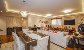 Imagem 3: Apartamento de luxo reformado com 4 quartos - 2 suítes - 2 vagas no Humaitá