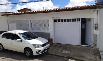 Imagem: Casa para aluguel e venda possui 70 metros