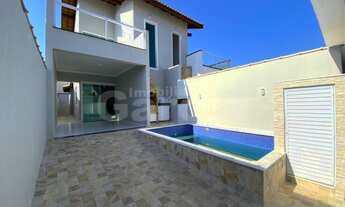 Imagem: Sobrado com piscina e 2 dormitórios sendo