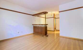 Imagem 2: Porto Alegre - Apartamento Padrão - Auxiliadora