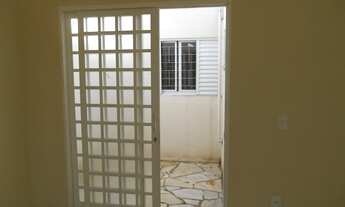 Imagem 7: Térrea para aluguel possui 300 metros quadrados com 4 quartos