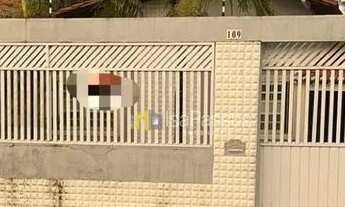 Imagem: Casa com ótima localização no Bairro