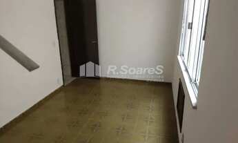 Imagem 5: Apartamento tipo Casa com 2 quartos no Andaraí. Rua Barão de São Francisco