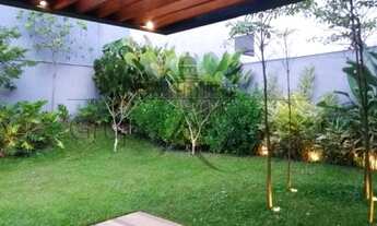 Imagem 3: Casa de condomínio para venda possui 340 metros quadrados com 4 quartos