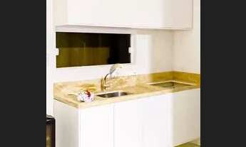 Imagem 16: Elegante Residência para Locação: Luxo e Conveniência em Buraquinho