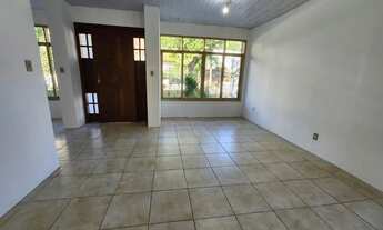 Imagem 2: Casa para venda possui 138 metros quadrados com 3 quartos em Coqueiros - Florianópolis - S